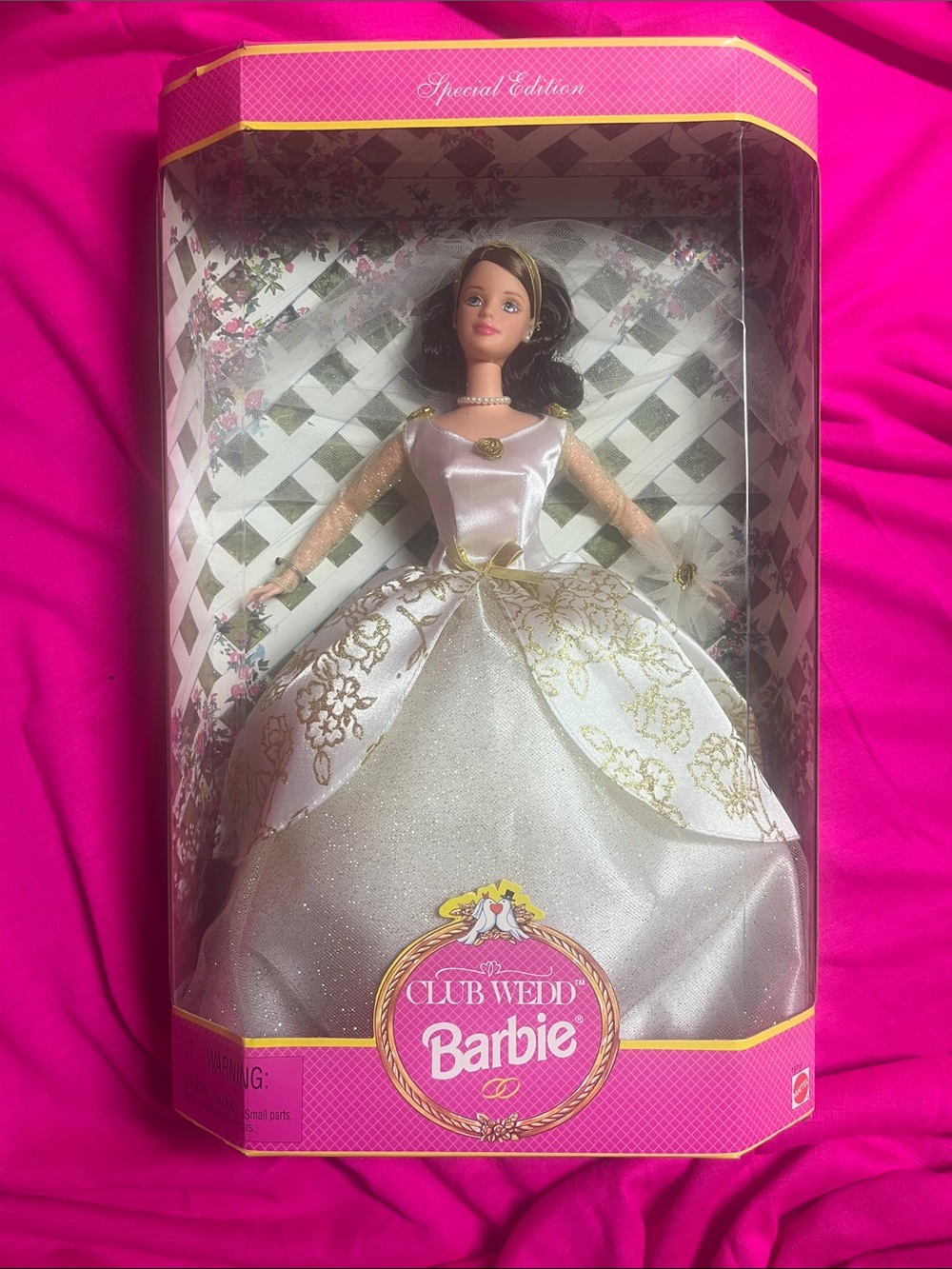 NRFB 1997 Special Edition Club Wedd Barbie Doll by Mattel Model #19718